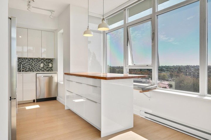 Photo 4 at 903 - 2788 Prince Edward Street, Mount Pleasant VE, Vancouver East