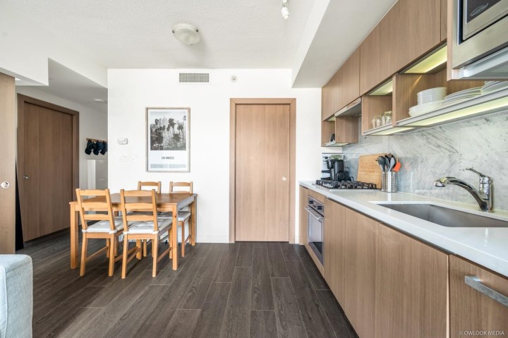 Photo 8 at 1523 - 68 Smithe Street, Downtown VW, Vancouver West