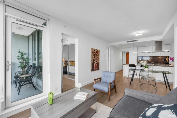 Photo 6 at 2303 - 3355 Binning Road, University VW, Vancouver West