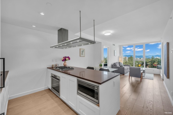 Photo 8 at 2303 - 3355 Binning Road, University VW, Vancouver West