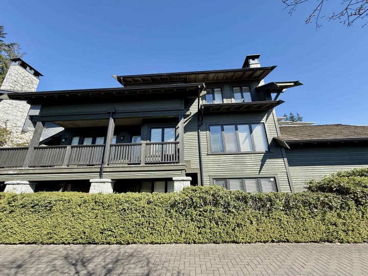 Photo 2 at 2276 Boulder Court, Whitby Estates, West Vancouver