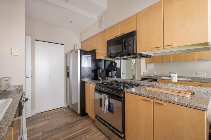 Photo 11 at PH2 - 1288 W Georgia Street, West End VW, Vancouver West