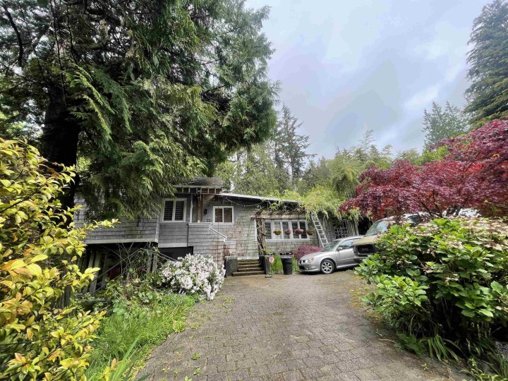 Photo 2 at 3937 Westridge Avenue, Bayridge, West Vancouver
