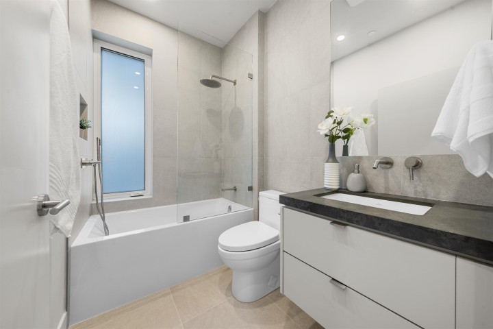 Photo 23 at 1 - 620 E 46th Avenue, Fraser VE, Vancouver East