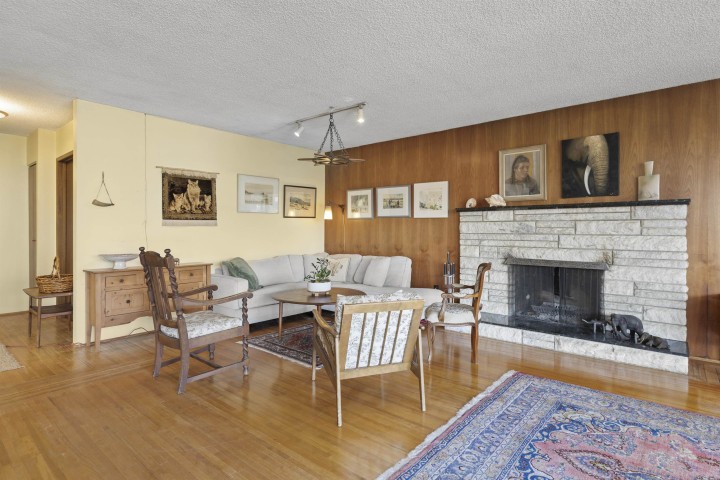 Photo 10 at 3555 Quadra Street, Dunbar, Vancouver West