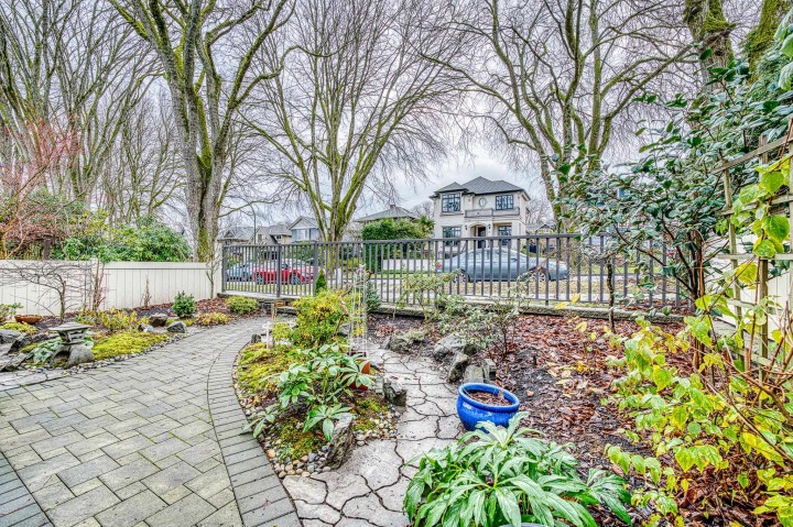 Photo 4 at 3537 W 18th Avenue, Dunbar, Vancouver West