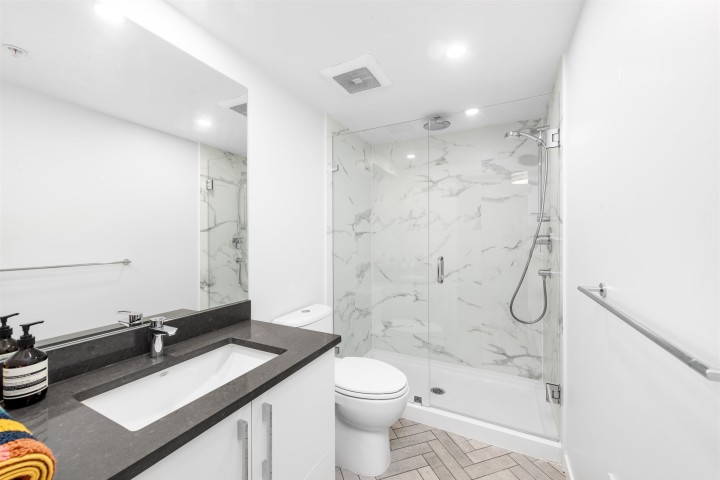 Photo 16 at 406 - 2508 Fraser Street, Mount Pleasant VE, Vancouver East