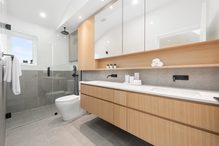 Photo 26 at 1 - 2764 W 14th Avenue, Kitsilano, Vancouver West