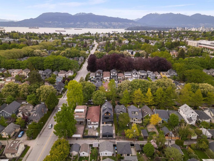 Photo 36 at 1 - 2764 W 14th Avenue, Kitsilano, Vancouver West