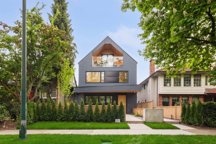 Photo 1 at 1 - 2764 W 14th Avenue, Kitsilano, Vancouver West