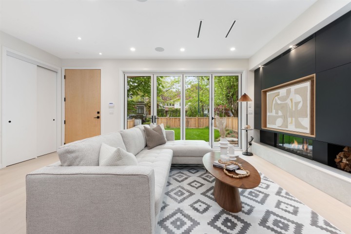 Photo 9 at 1 - 2764 W 14th Avenue, Kitsilano, Vancouver West