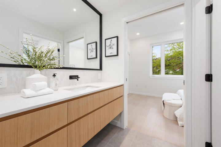 Photo 18 at 1 - 2764 W 14th Avenue, Kitsilano, Vancouver West