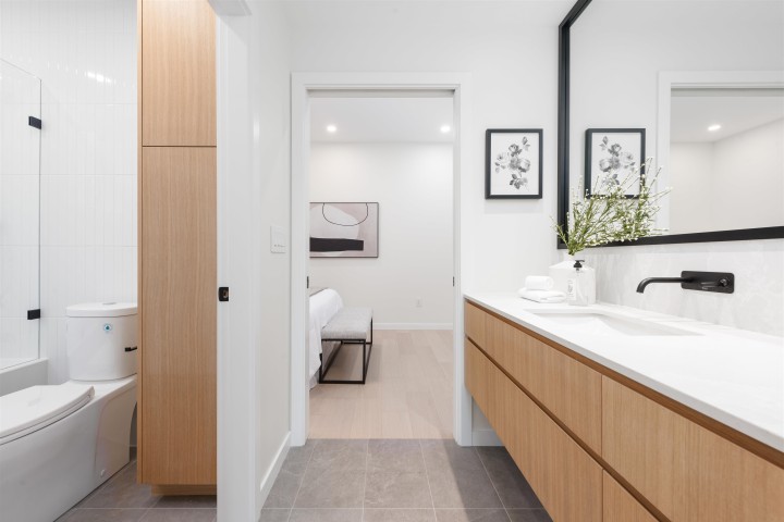 Photo 19 at 1 - 2764 W 14th Avenue, Kitsilano, Vancouver West