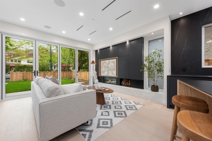 Photo 8 at 1 - 2764 W 14th Avenue, Kitsilano, Vancouver West