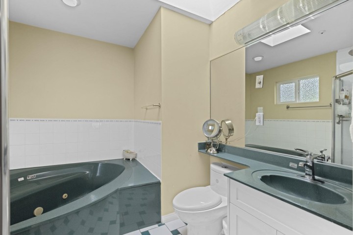 Photo 20 at 1426 Fulton Avenue, Ambleside, West Vancouver