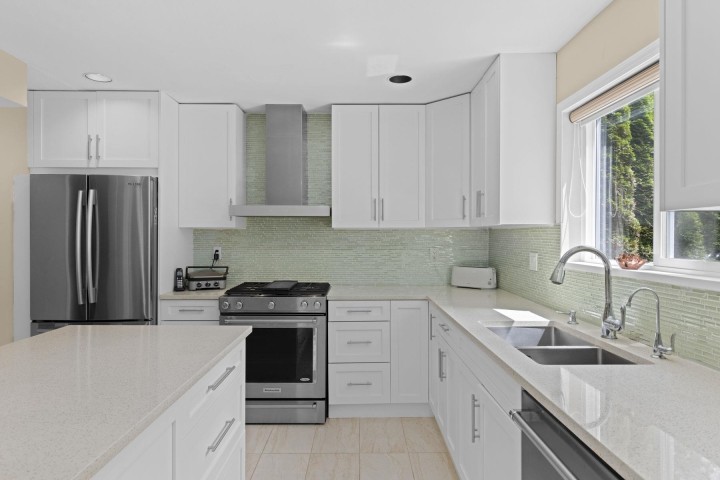 Photo 11 at 1426 Fulton Avenue, Ambleside, West Vancouver