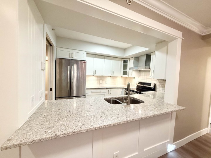 Photo 6 at 103 - 3189 Camosun Street, Point Grey, Vancouver West