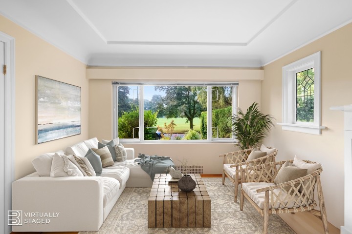 Photo 4 at 3247 W 30th Avenue, MacKenzie Heights, Vancouver West