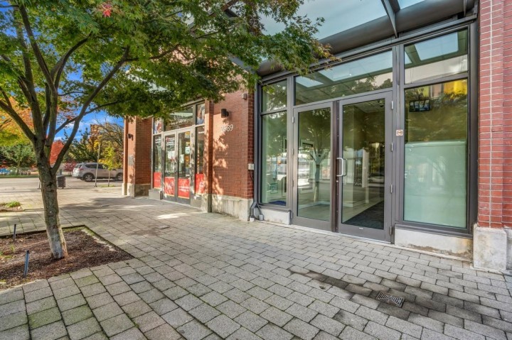 Photo 2 at 316 - 2689 Kingsway, Collingwood VE, Vancouver East