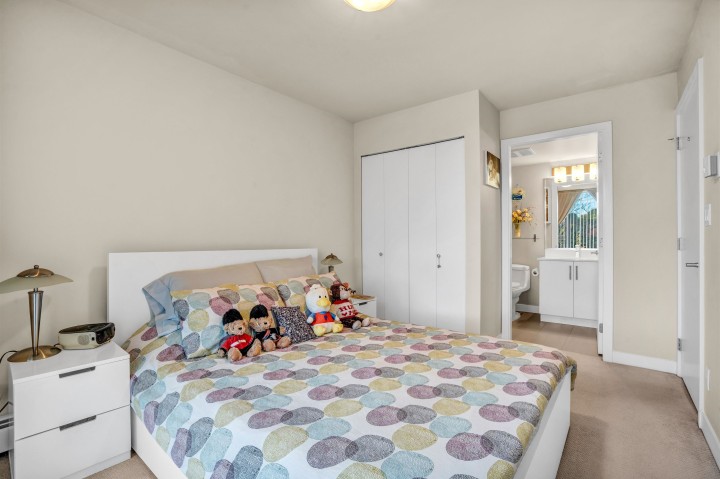 Photo 17 at 316 - 2689 Kingsway, Collingwood VE, Vancouver East