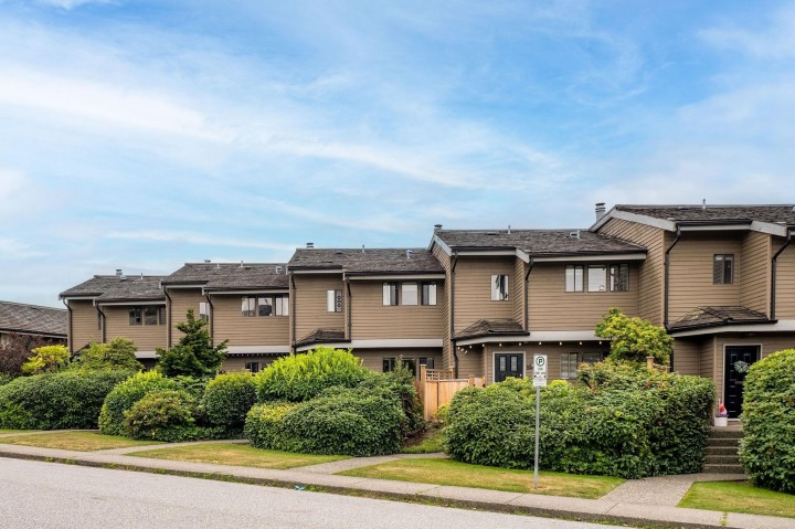 Photo 1 at 14 - 251 W 14th Street, Central Lonsdale, North Vancouver