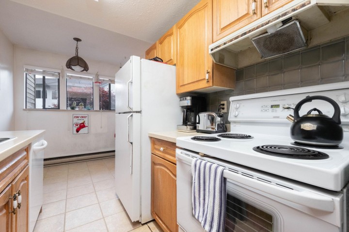 Photo 10 at 14 - 251 W 14th Street, Central Lonsdale, North Vancouver