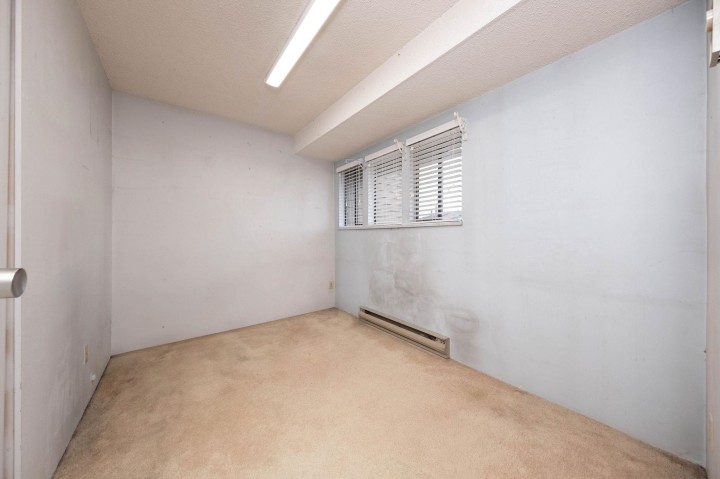 Photo 19 at 14 - 251 W 14th Street, Central Lonsdale, North Vancouver