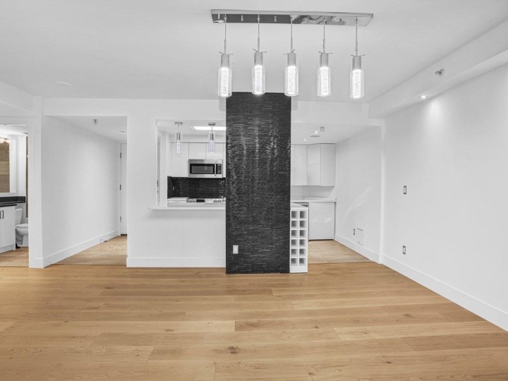 Photo 12 at 802 - 1318 Homer Street, Yaletown, Vancouver West