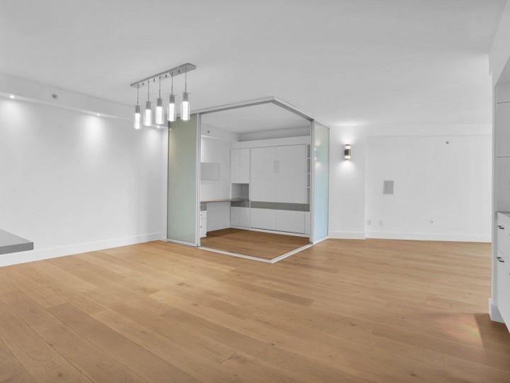 Photo 7 at 802 - 1318 Homer Street, Yaletown, Vancouver West