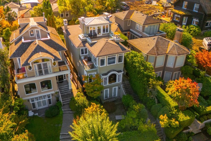 Photo 2 at 4650 W 2nd Avenue, Point Grey, Vancouver West