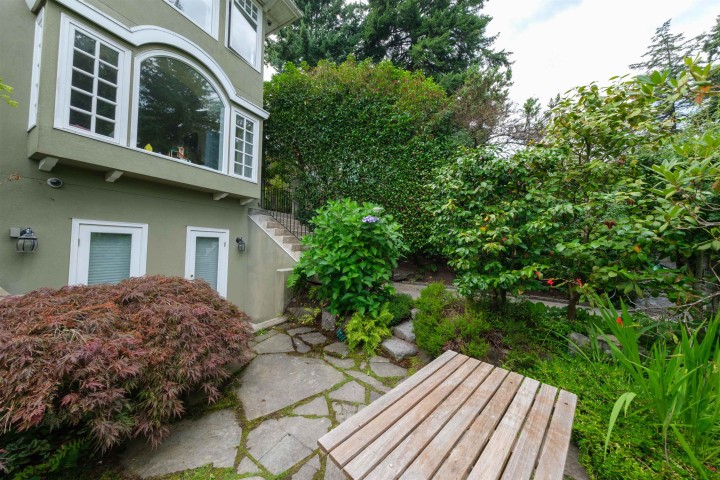 Photo 11 at 4650 W 2nd Avenue, Point Grey, Vancouver West