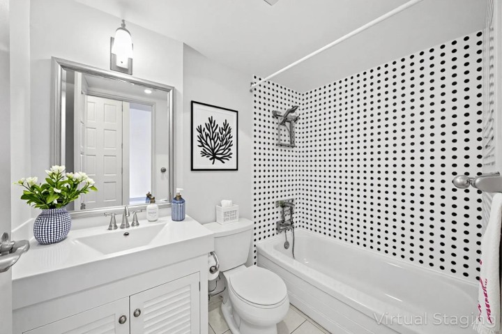 Photo 13 at 1006 - 2016 Fullerton Avenue, Pemberton NV, North Vancouver