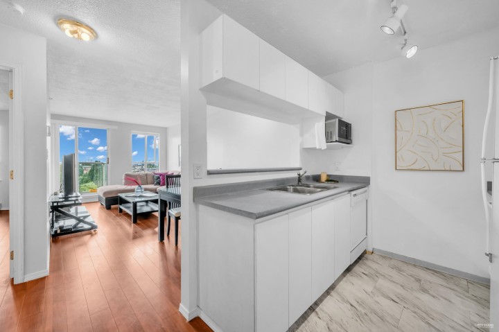 Photo 7 at 1007 - 3489 Ascot Place, Collingwood VE, Vancouver East