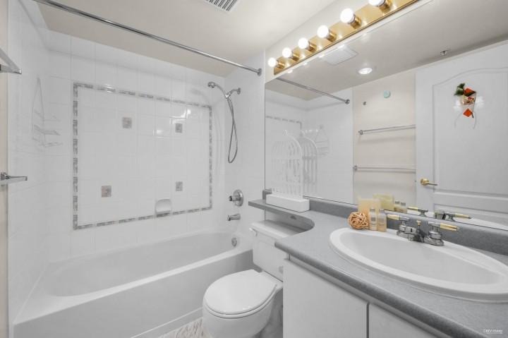 Photo 11 at 1007 - 3489 Ascot Place, Collingwood VE, Vancouver East