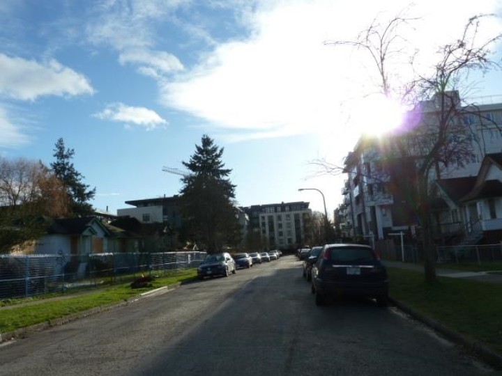 Photo 6 at 4955 Quebec Street, Main, Vancouver East