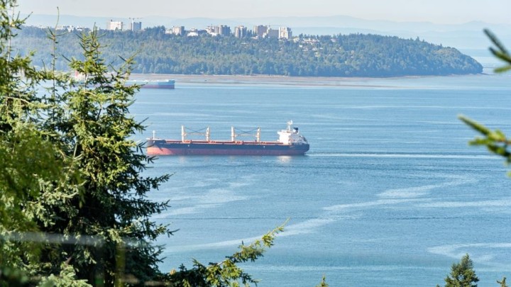 Photo 22 at 2650 Rosebery Avenue, Queens, West Vancouver