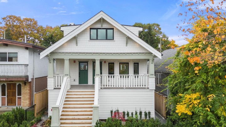 Photo 2 at 2528 Mcgill Street, Hastings Sunrise, Vancouver East