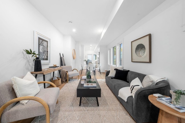 Photo 7 at 2528 Mcgill Street, Hastings Sunrise, Vancouver East