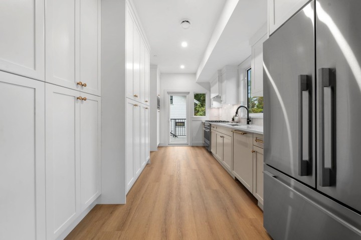 Photo 11 at 2528 Mcgill Street, Hastings Sunrise, Vancouver East