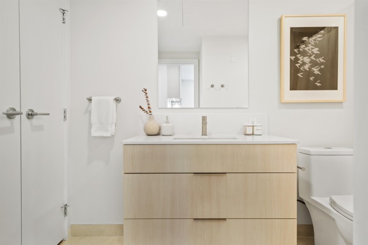 Photo 16 at 201 - 3590 W 39th Avenue, Dunbar, Vancouver West