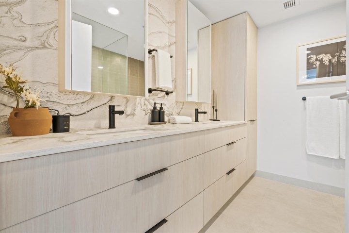 Photo 12 at 201 - 3590 W 39th Avenue, Dunbar, Vancouver West