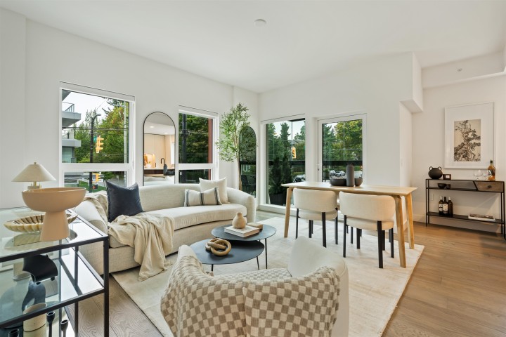 Photo 8 at 201 - 3590 W 39th Avenue, Dunbar, Vancouver West