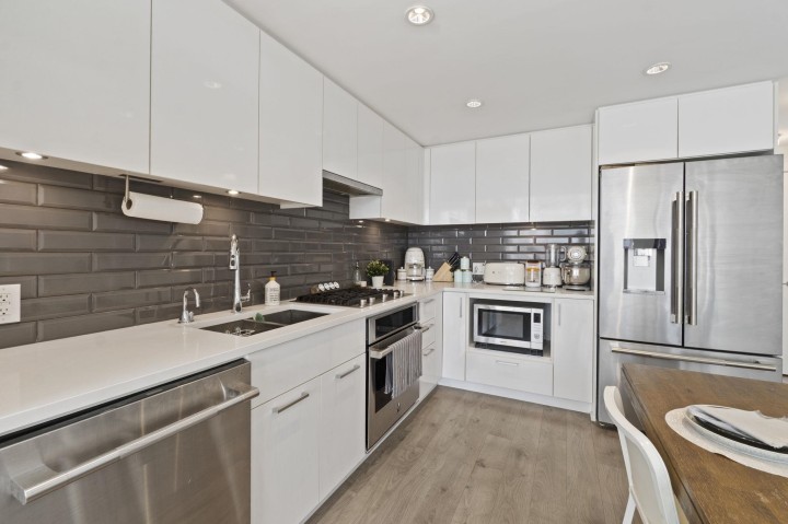 Photo 7 at 506 - 3451 Sawmill Crescent, South Marine, Vancouver East