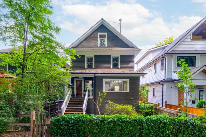 Photo 1 at 1449 E 10th Avenue, Grandview Woodland, Vancouver East