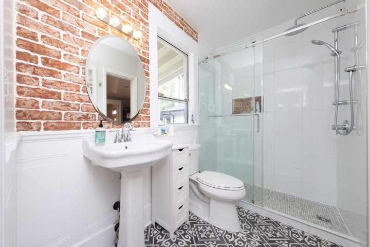 Photo 10 at 1449 E 10th Avenue, Grandview Woodland, Vancouver East