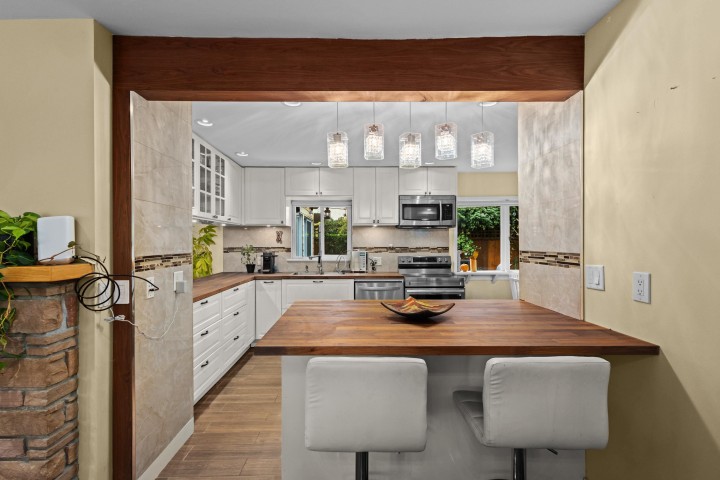 Photo 12 at 3440 Bluebonnet Road, Edgemont, North Vancouver