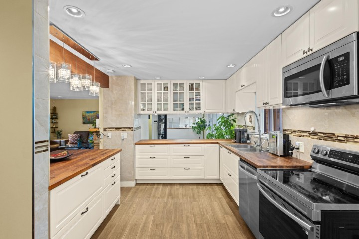 Photo 14 at 3440 Bluebonnet Road, Edgemont, North Vancouver