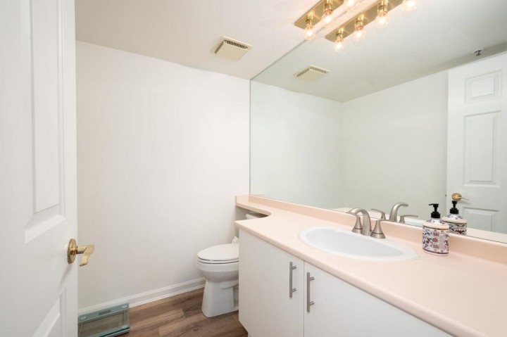 Photo 23 at 7 - 2110 Marine Drive, Dundarave, West Vancouver