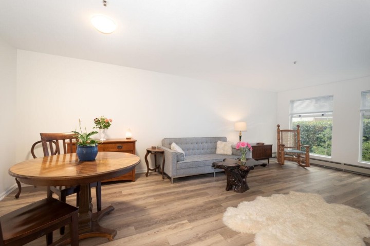 Photo 5 at 7 - 2110 Marine Drive, Dundarave, West Vancouver