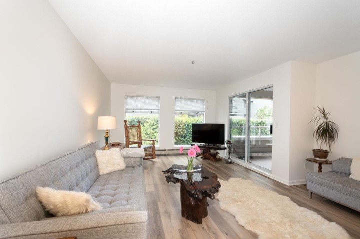 Photo 9 at 7 - 2110 Marine Drive, Dundarave, West Vancouver